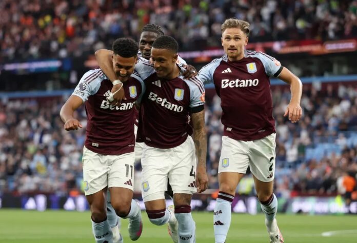 ezri-konsa-aston-villa-celebrates-995382742_1 Ezri Konsa and Aston Villa teammates