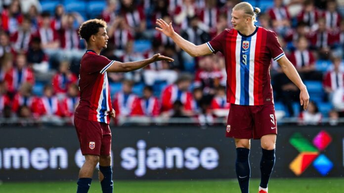 Oscar Bobb and Erling Haaland