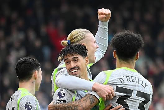 Arsenal ready to sign award-winning Man City superstar in stunning transfer twist