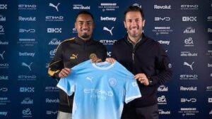 Allan Elias joins Man City