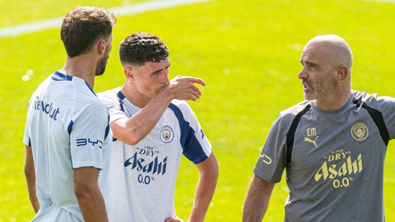 Phil Foden, Ruben Dias and Enzo Maresca